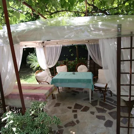 Tena With Private Parking Lägenhet *