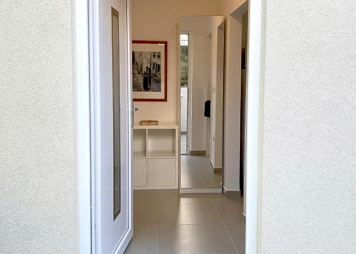 아파트 Tena With Private Parking