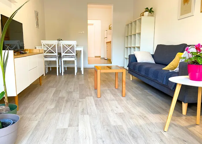 Tena With Private Parking *