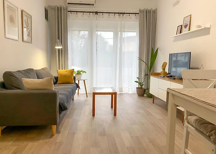 Tena With Private Parking * Pula