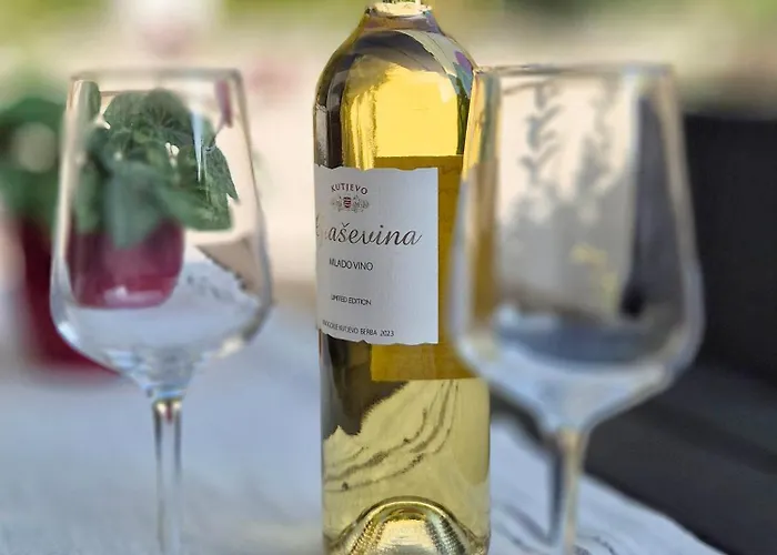 Daire Tena With Private Parking