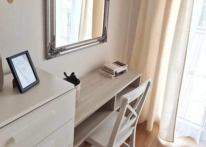 Tena With Private Parking *