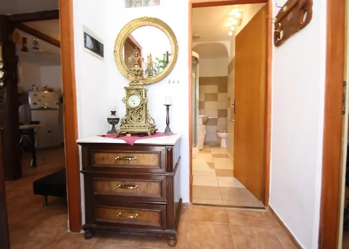 Tena With Private Parking