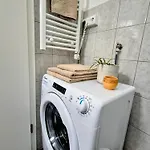 Tena With Private Parking Appartement
