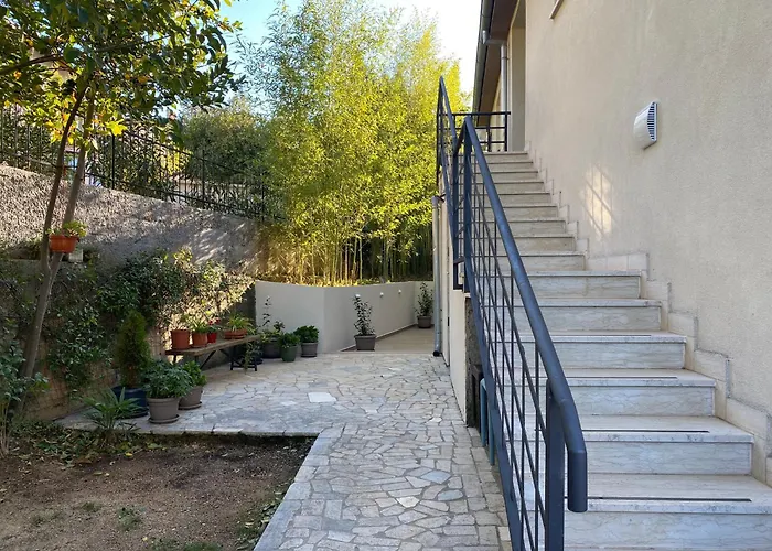 Tena With Private Parking Apartman Pula