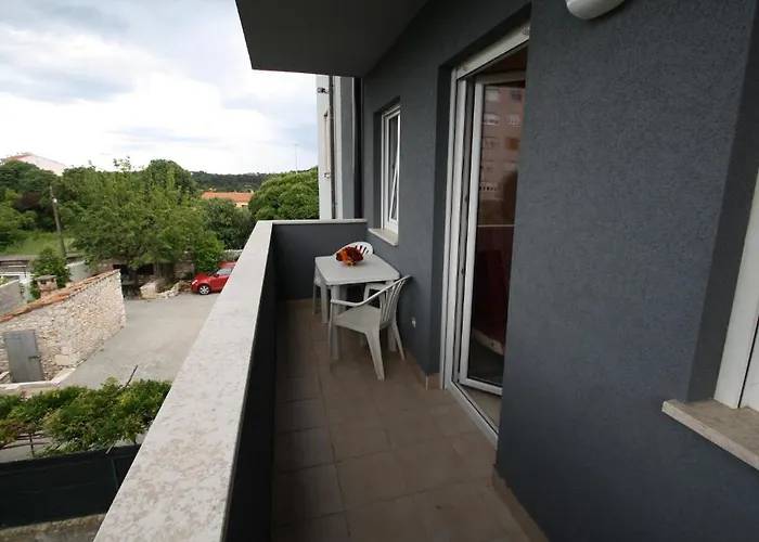 Apartman Tena With Private Parking *