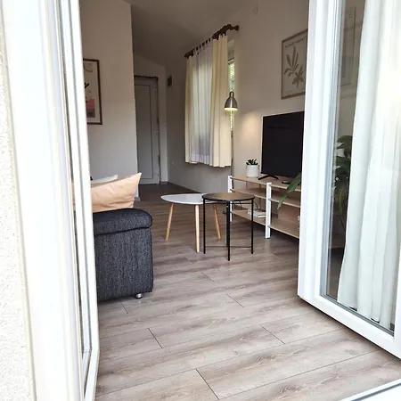 アパート Tena With Private Parking *