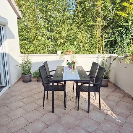 アパート Tena With Private Parking *