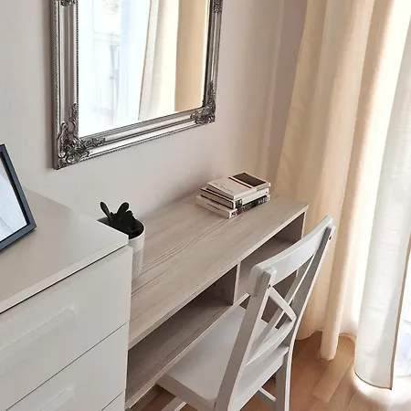 Tena With Private Parking *