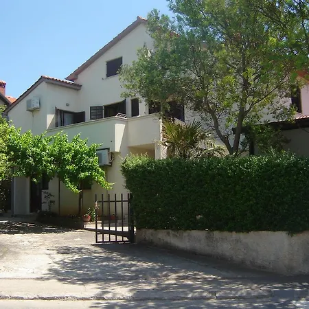 アパート Tena With Private Parking